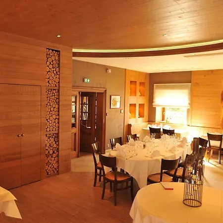 ホテル Restaurant A L'aigle