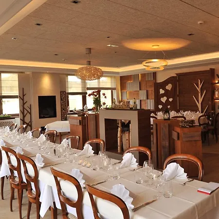 Restaurant A L'aigle Hotel 2*