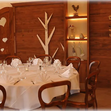 ホテル Restaurant A L'aigle