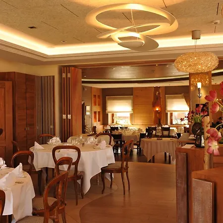 ホテル Restaurant A L'aigle