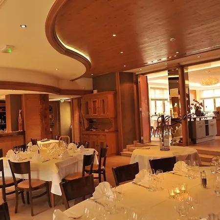 Restaurant A L'aigle Hotel